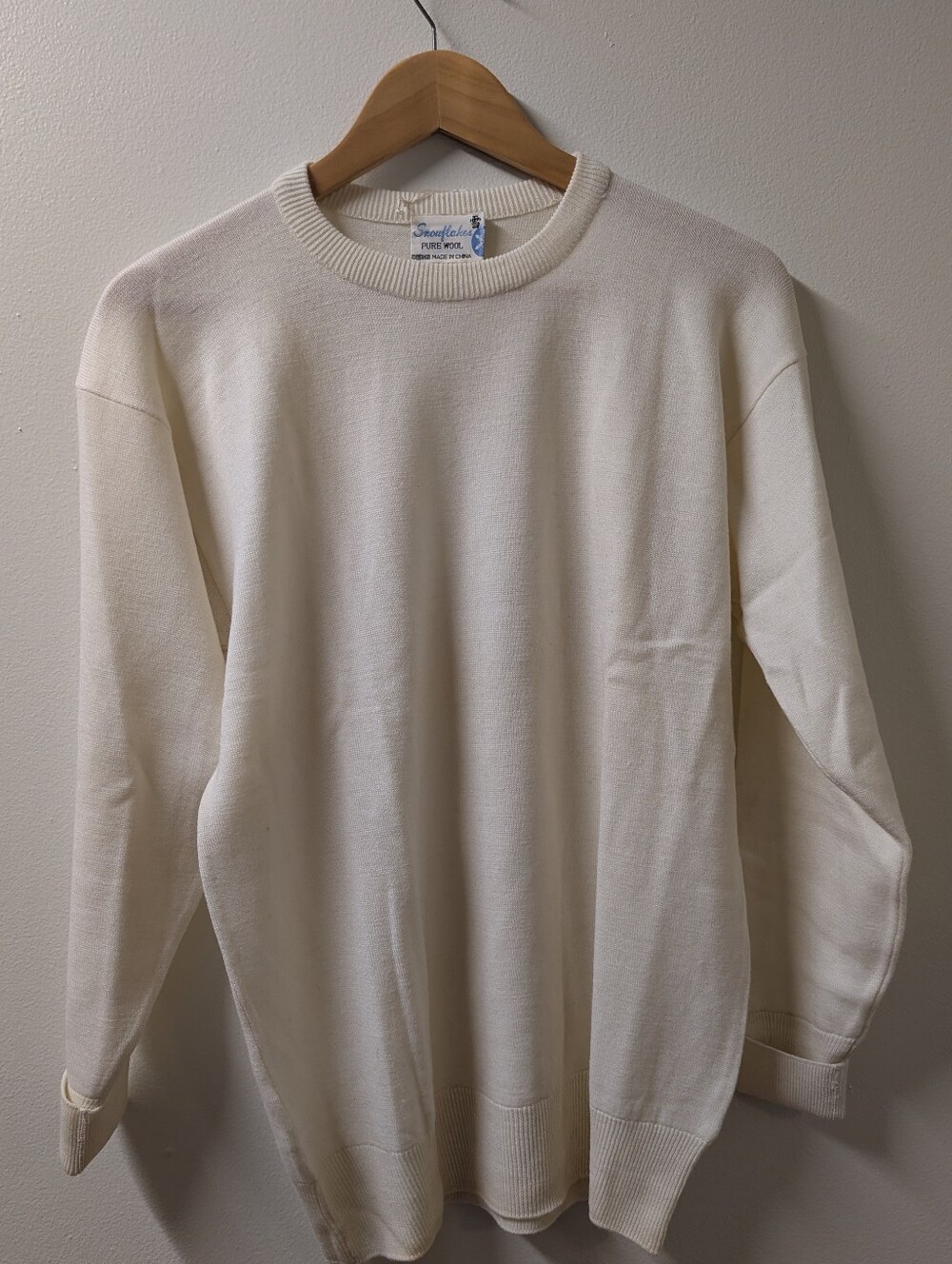Vintage White Pure Wool Sweater Size Medium